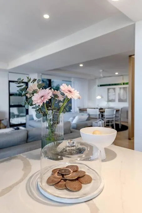 Hébergement de vacances The Hamptons Lake House - Noosa Heads Luxury House Australie