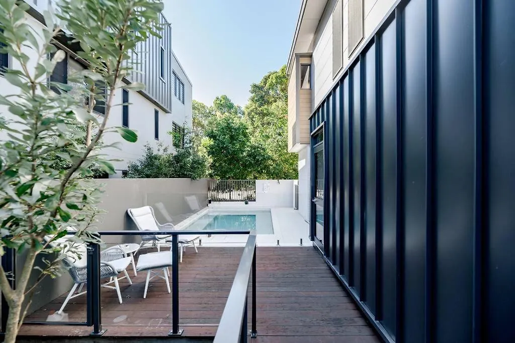 The Hamptons Lake House - Noosa Heads Luxury House 0*,